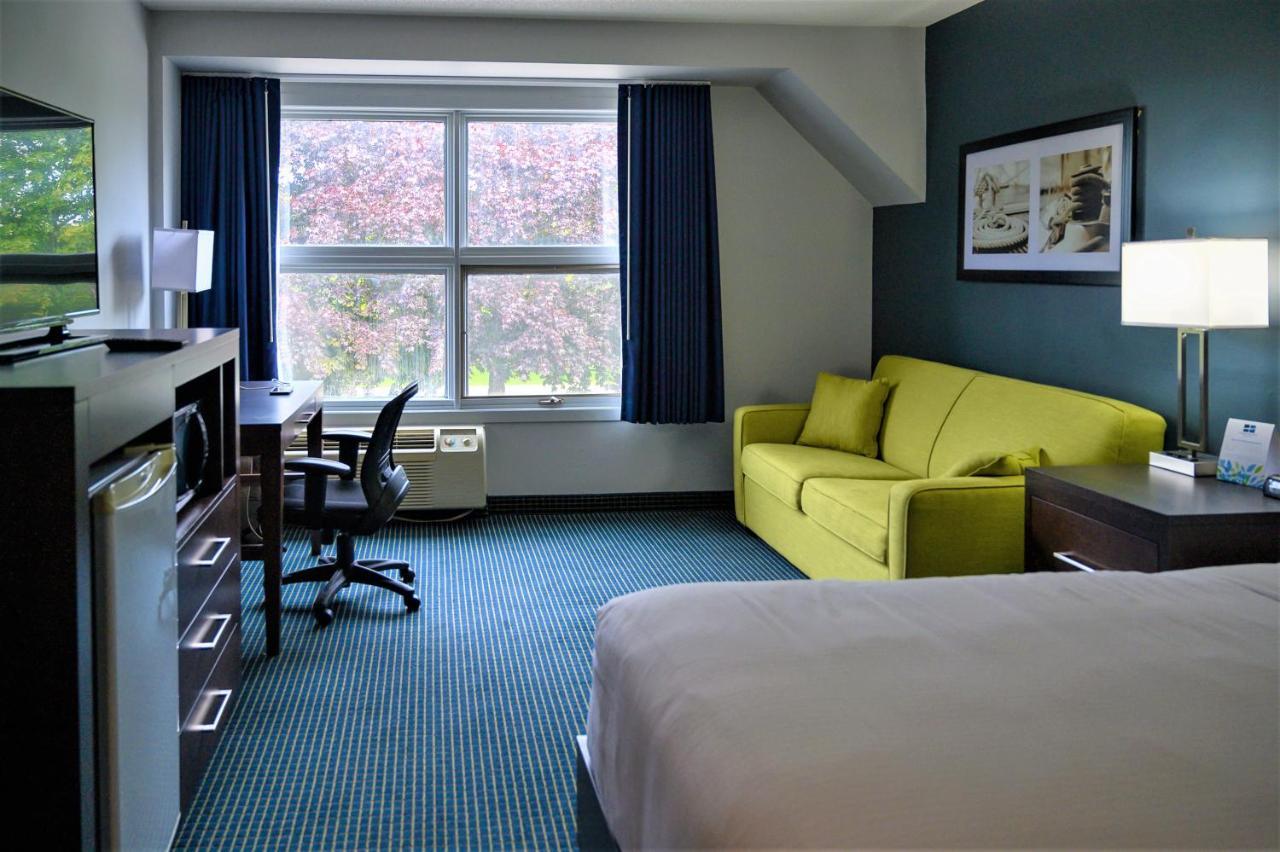 Days Inn By Wyndham Sarnia Harbourfront מראה חיצוני תמונה