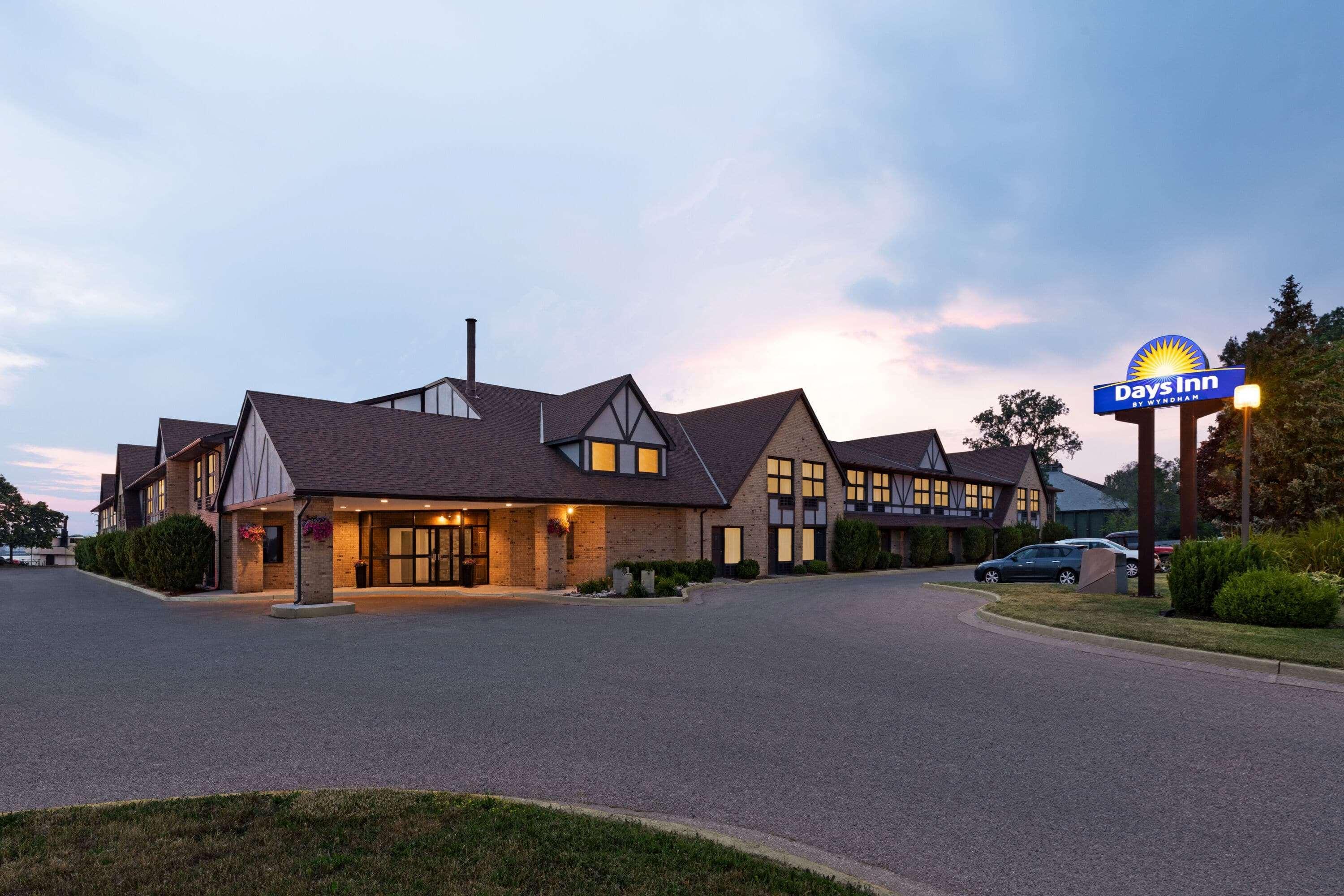 Days Inn By Wyndham Sarnia Harbourfront מראה חיצוני תמונה