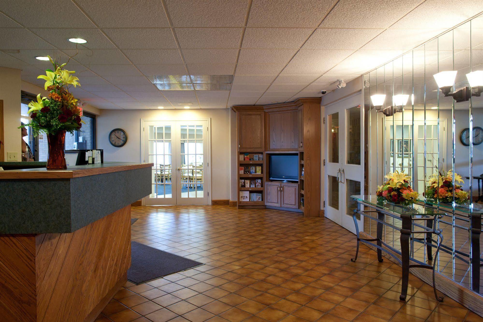 Days Inn By Wyndham Sarnia Harbourfront מראה חיצוני תמונה